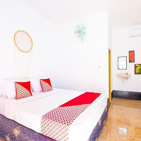 Hotel Oyo 1373 Chili Gili à Gili Trawangan Extérieur photo
