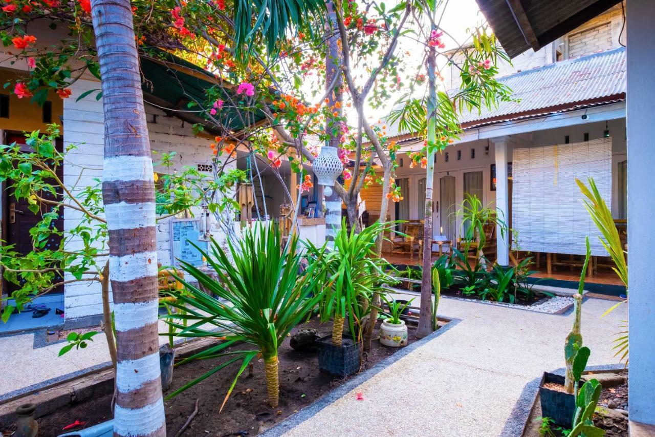 Hotel Oyo 1373 Chili Gili à Gili Trawangan Extérieur photo