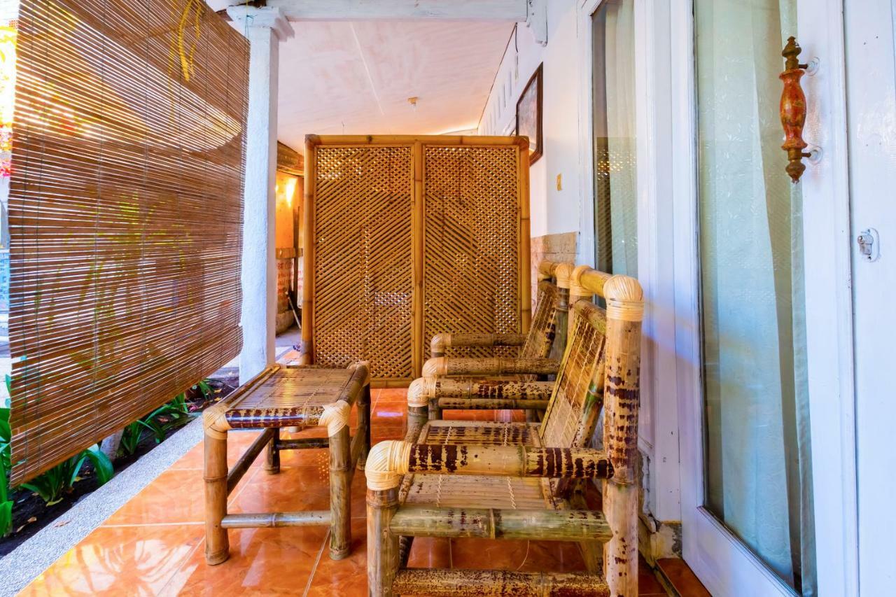 Hotel Oyo 1373 Chili Gili à Gili Trawangan Extérieur photo